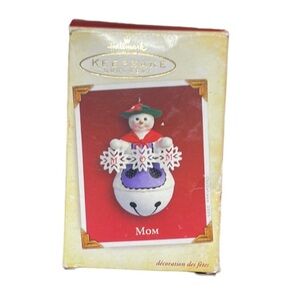 2005 Hallmark Ornament Mom Snowman Christmas Tree Bell Vintage